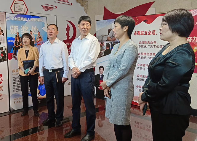 李建存会见南开区委副书记李斌一行
